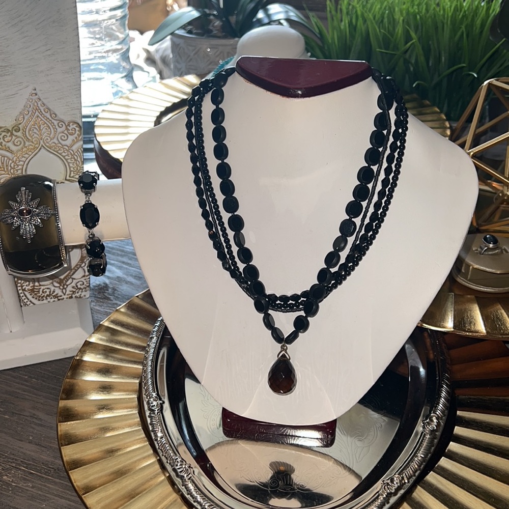 😘💋Vintage! Black multi strand original David Aubrey!